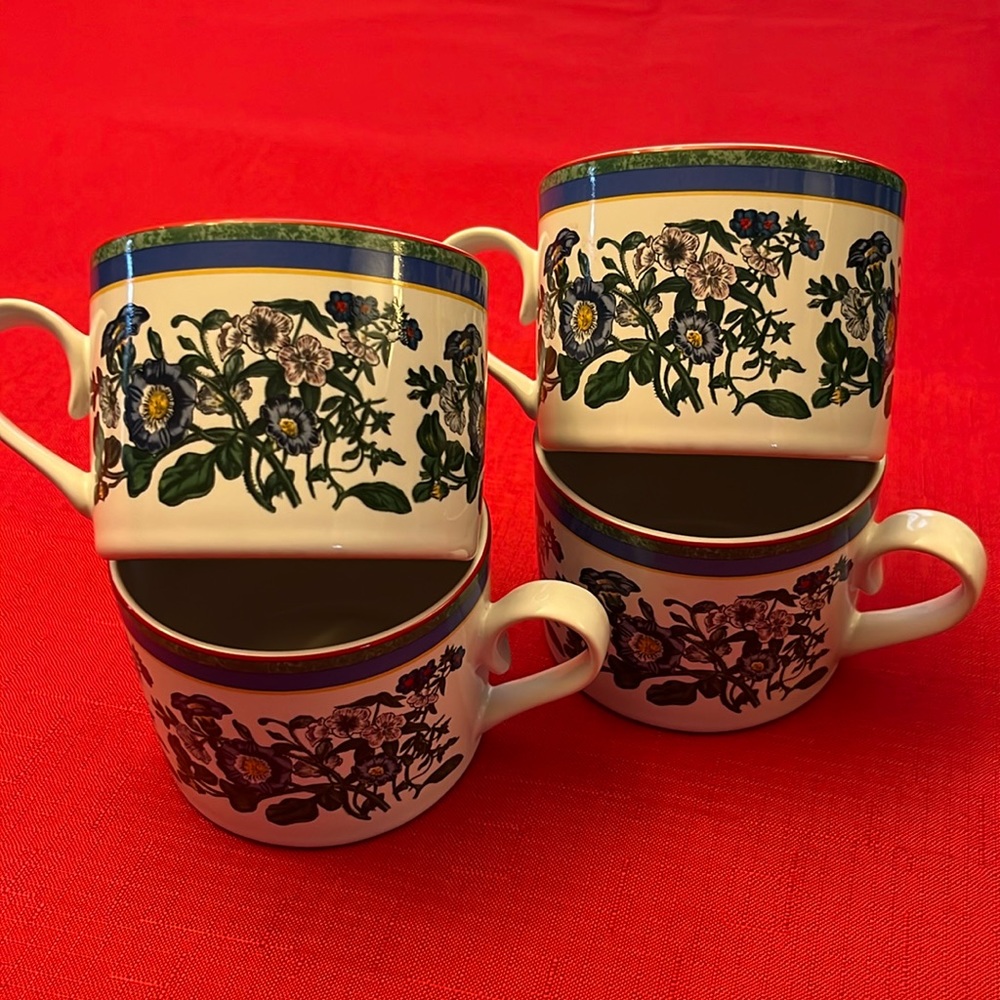 Set of 4 Smithsonian Libraries coffee mugs